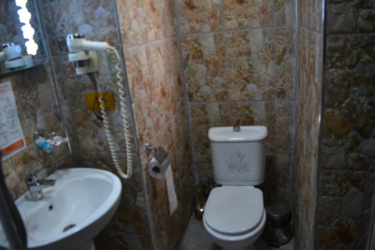 Hotel Mkudro Kutaisi Dış mekan fotoğraf