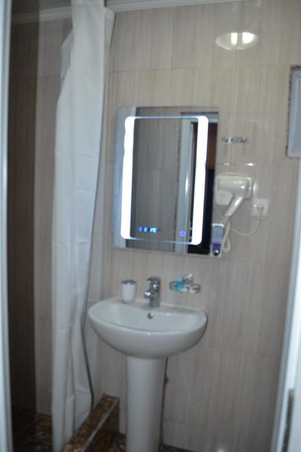 Hotel Mkudro Kutaisi Dış mekan fotoğraf